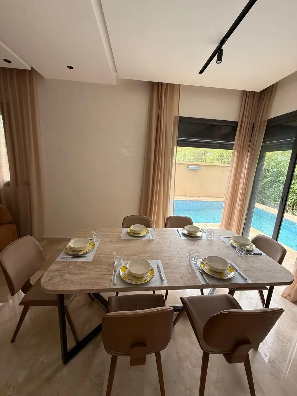 Villa en Location Longue Durée